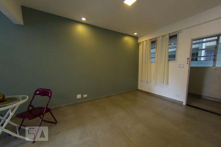 Sala de kitnet/studio à venda com 1 quarto, 38m² em Jardim Paulista, São Paulo