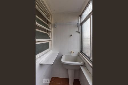 Apartamento à venda com 76m², 2 quartos e 1 vagaÁrea de serviço