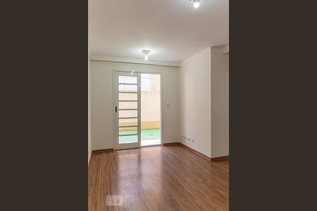 Apartamento para alugar com 68m², 2 quartos e 1 vagaSala