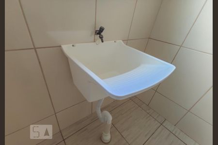 Lavanderia de casa para alugar com 2 quartos, 80m² em Vicentina, São Leopoldo