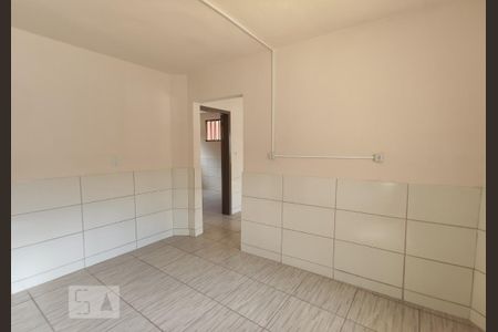 Casa para alugar com 80m², 2 quartos e 1 vaga Casa para alugar com 80m², 2 quartos e 1 vagaCozinha