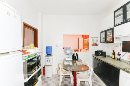 Apartamento à venda com 130m², 4 quartos e 1 vaga Apartamento à venda com 130m², 4 quartos e 1 vagaCozinha