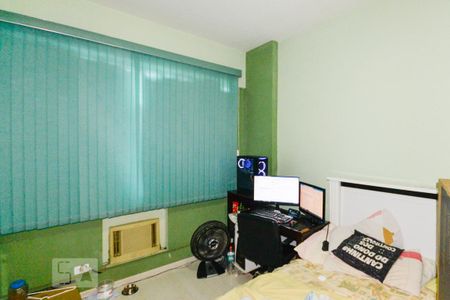 Apartamento à venda com 130m², 4 quartos e 1 vaga Apartamento à venda com 130m², 4 quartos e 1 vagaQuarto 3
