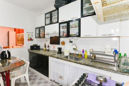 Apartamento à venda com 130m², 4 quartos e 1 vaga Apartamento à venda com 130m², 4 quartos e 1 vagaCozinha