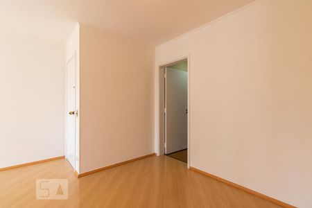 Sala de apartamento para alugar com 3 quartos, 90m² em Moema, São Paulo