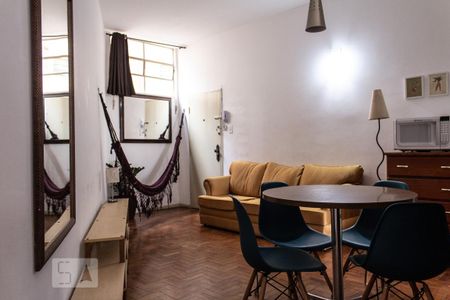 Sala de apartamento para alugar com 2 quartos, 55m² em República, São Paulo