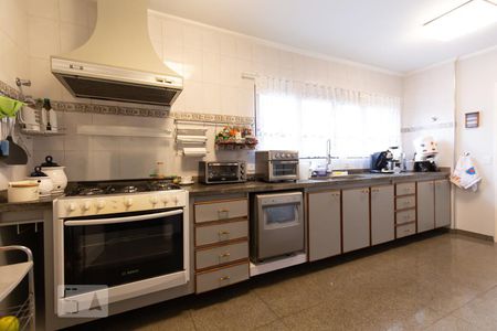 Apartamento à venda com 360m², 4 quartos e 5 vagas Apartamento à venda com 360m², 4 quartos e 5 vagasCozinha