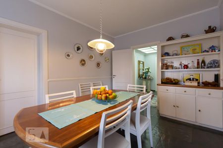 Apartamento à venda com 360m², 4 quartos e 5 vagas Apartamento à venda com 360m², 4 quartos e 5 vagasCopa