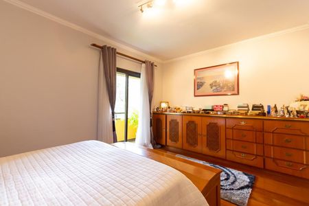 Apartamento à venda com 360m², 4 quartos e 5 vagas Apartamento à venda com 360m², 4 quartos e 5 vagasSuíte 1