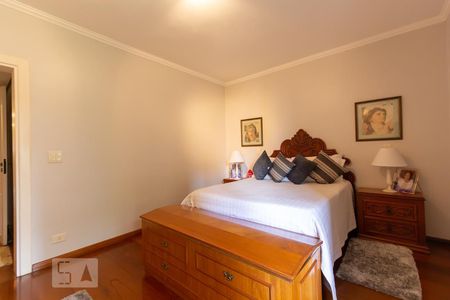 Apartamento à venda com 360m², 4 quartos e 5 vagas Apartamento à venda com 360m², 4 quartos e 5 vagasSuíte 1