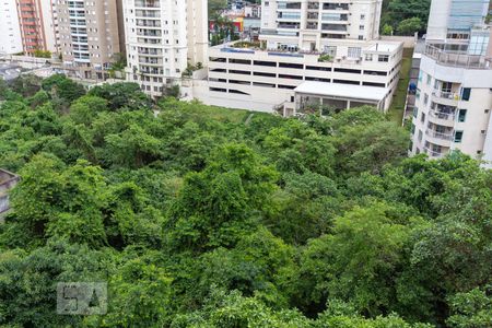 Apartamento à venda com 360m², 4 quartos e 5 vagas Apartamento à venda com 360m², 4 quartos e 5 vagasVista da varanda da sala