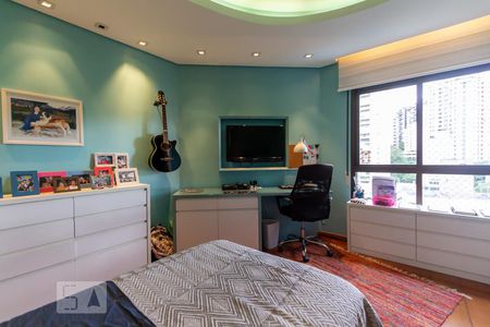 Apartamento à venda com 360m², 4 quartos e 5 vagas Apartamento à venda com 360m², 4 quartos e 5 vagasSuíte 4