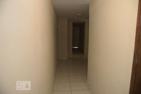 Corredor de apartamento à venda com 3 quartos, 175m² em Taquara, Rio de Janeiro