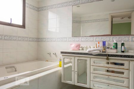 Apartamento à venda com 169m², 4 quartos e 1 vagaBanheiro 2