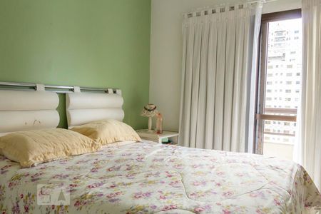 Apartamento à venda com 169m², 4 quartos e 1 vagaQuarto 2