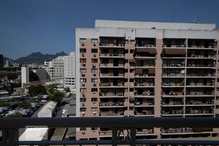 Apartamento à venda com 80m², 3 quartos e 1 vagaQuarto 3 Vista da Janela