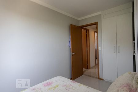 Apartamento à venda com 80m², 3 quartos e 1 vagaQuarto 2