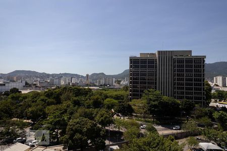 Apartamento à venda com 80m², 3 quartos e 1 vagaQuarto 2 Vista da Janela