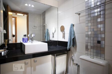 Apartamento à venda com 80m², 3 quartos e 1 vagaBanheiro Social