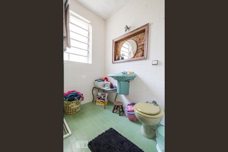 Casa para alugar com 159m², 3 quartos e 2 vagas Casa para alugar com 159m², 3 quartos e 2 vagasBanheiro