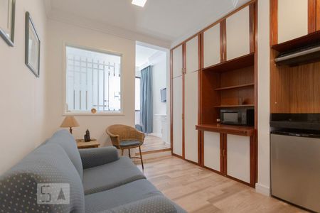 Sala de kitnet/studio para alugar com 1 quarto, 28m² em Consolação, São Paulo