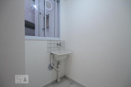 Área de serviço de apartamento para alugar com 2 quartos, 46m² em Liberdade, São Paulo