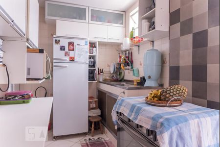 Apartamento à venda com 52m², 2 quartos e 1 vagaCozinha 