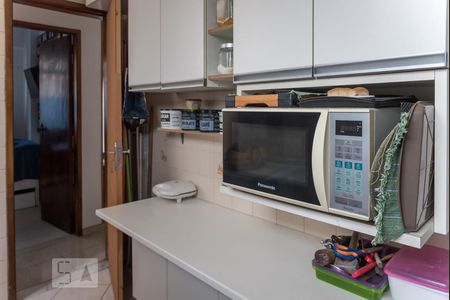 Apartamento à venda com 52m², 2 quartos e 1 vagaCozinha 