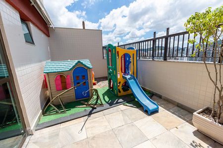 Apartamento para alugar com 120m², 3 quartos e 2 vagas Apartamento para alugar com 120m², 3 quartos e 2 vagasÁrea Comum - Playground