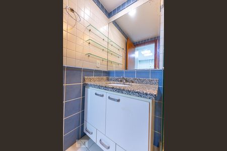 Apartamento para alugar com 120m², 3 quartos e 2 vagas Apartamento para alugar com 120m², 3 quartos e 2 vagasBanheiro da Suíte