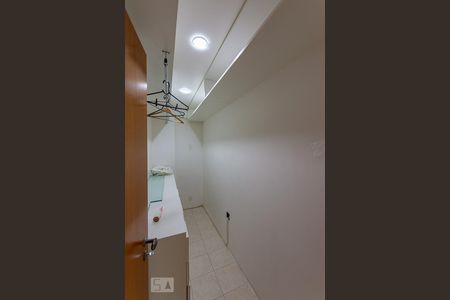 Armário de apartamento para alugar com 3 quartos, 120m² em Icaraí, Niterói