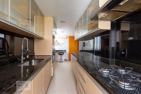 Apartamento para alugar com 120m², 3 quartos e 2 vagas Apartamento para alugar com 120m², 3 quartos e 2 vagasCozinha