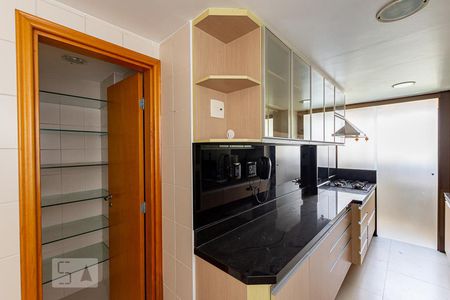 Apartamento para alugar com 120m², 3 quartos e 2 vagas Apartamento para alugar com 120m², 3 quartos e 2 vagasCozinha