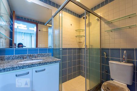 Apartamento para alugar com 120m², 3 quartos e 2 vagas Apartamento para alugar com 120m², 3 quartos e 2 vagasBanheiro da Suíte