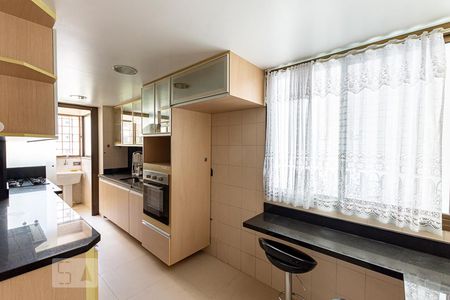 Apartamento para alugar com 120m², 3 quartos e 2 vagas Apartamento para alugar com 120m², 3 quartos e 2 vagasCozinha