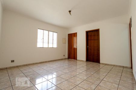 Sala de casa para alugar com 2 quartos, 97m² em Jardim Monjolo, São Paulo