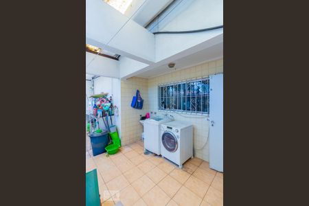 Casa à venda com 269m², 4 quartos e 4 vagasÁrea de Serviço