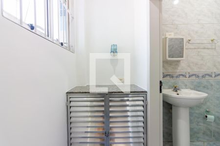 Casa para alugar com 70m², 2 quartos e sem vagaBanheiro