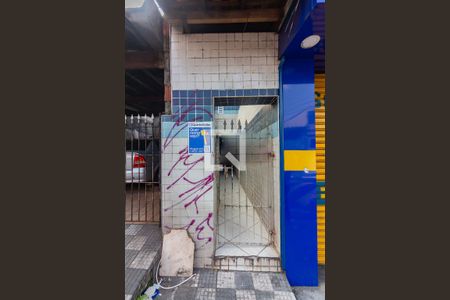 Casa para alugar com 70m², 2 quartos e sem vagaFachada