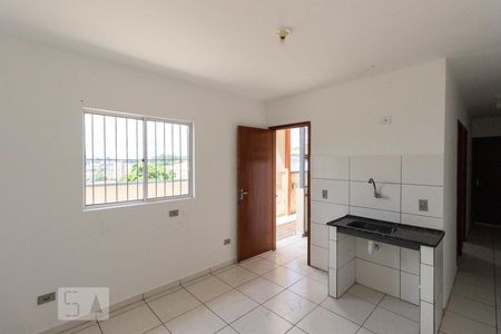 Sala/Cozinha de casa para alugar com 2 quartos, 50m² em Vila Mangalot, São Paulo