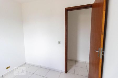 Quarto de casa de condomínio para alugar com 2 quartos, 50m² em Vila Mangalot, São Paulo