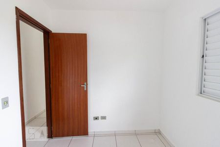 Quarto de casa de condomínio para alugar com 2 quartos, 50m² em Vila Mangalot, São Paulo