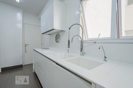 Apartamento para alugar com 178m², 4 quartos e 3 vagas Apartamento para alugar com 178m², 4 quartos e 3 vagasCozinha