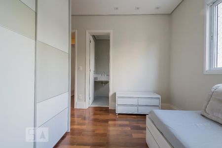 Apartamento para alugar com 178m², 4 quartos e 3 vagas Apartamento para alugar com 178m², 4 quartos e 3 vagasSuíte 2