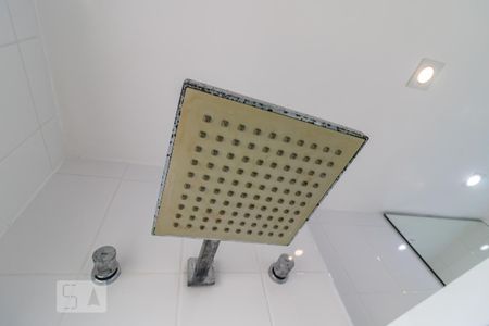 Apartamento para alugar com 110m², 2 quartos e sem vaga Apartamento para alugar com 110m², 2 quartos e sem vagaDetalhe do Banheiro da Suíte 1