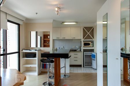 Sala de kitnet/studio para alugar com 1 quarto, 52m² em Vila Olímpia, São Paulo