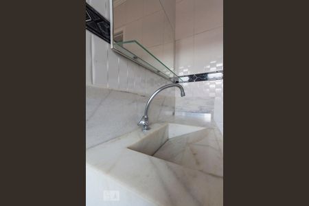 Casa à venda com 180m², 3 quartos e 1 vagaBanheiro Social