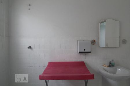 Casa para alugar com 400m², 6 quartos e sem vagaBanheiro 2 social