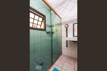 Casa à venda com 179m², 3 quartos e 2 vagas Casa à venda com 179m², 3 quartos e 2 vagasBanheiro da suíte 3