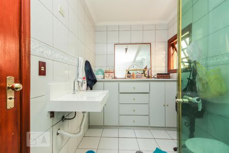 Casa à venda com 179m², 3 quartos e 2 vagas Casa à venda com 179m², 3 quartos e 2 vagasBanheiro suíte 1